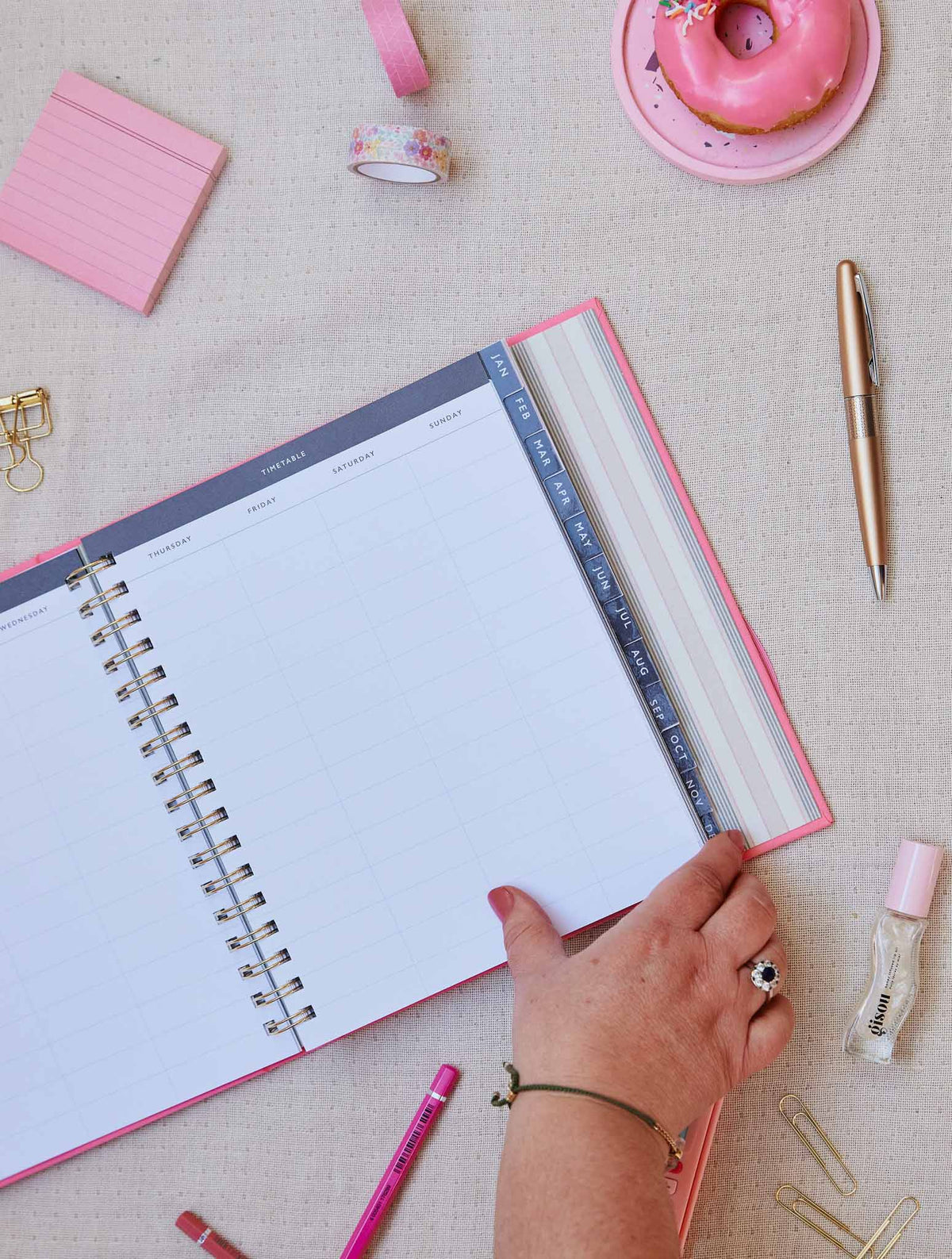 2025 Daily Hustle Planner. Pink