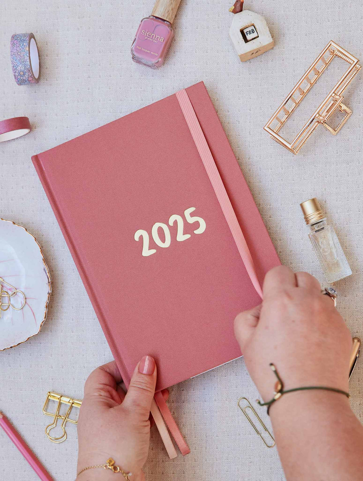 2025 Weekly Planner. Blush. Preorder