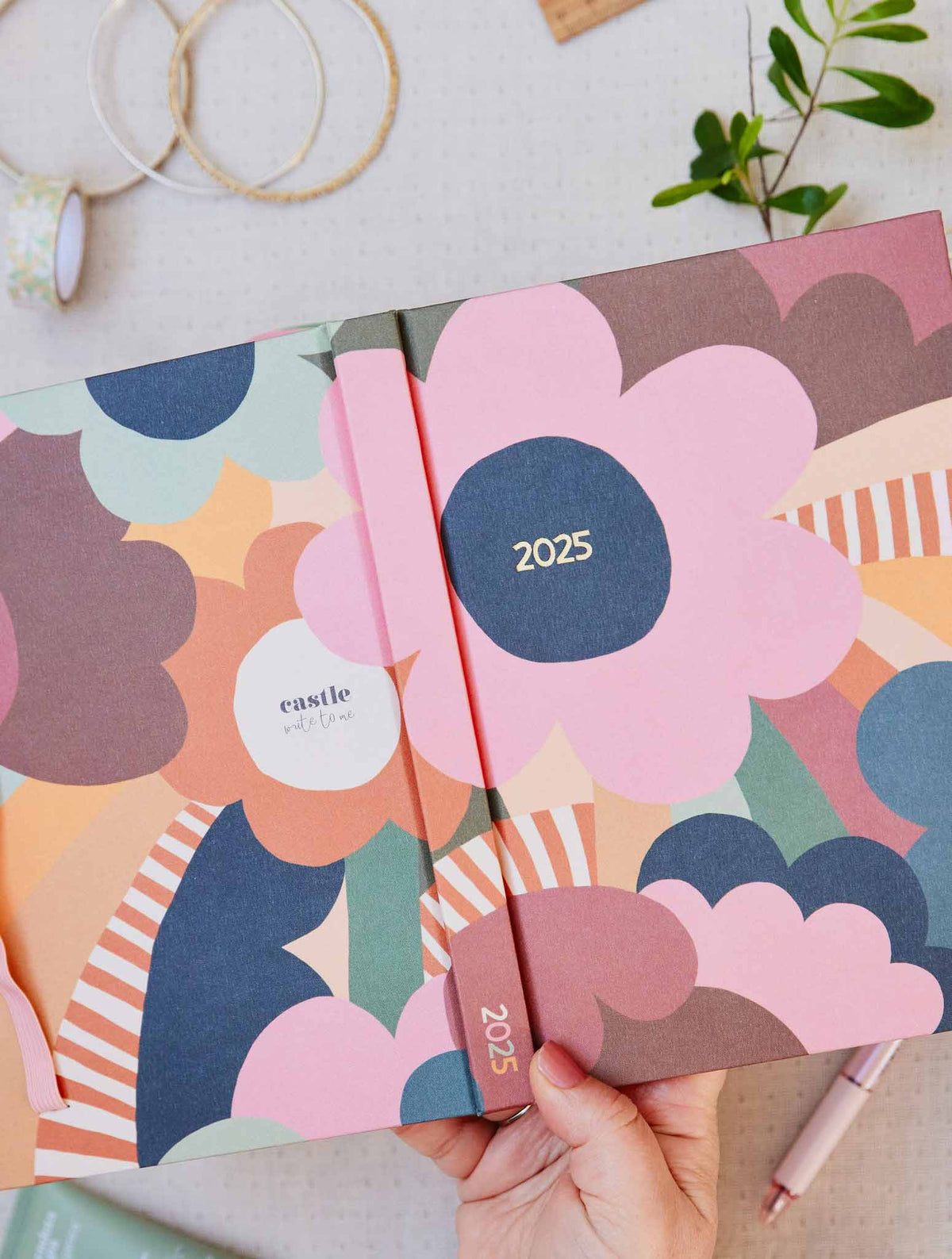 2025 Weekly Planner. Peony