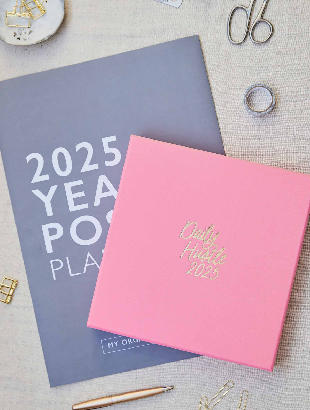 2025 Yearly Poster + Daily Hustle Planner Bundle + FREE GIFT!