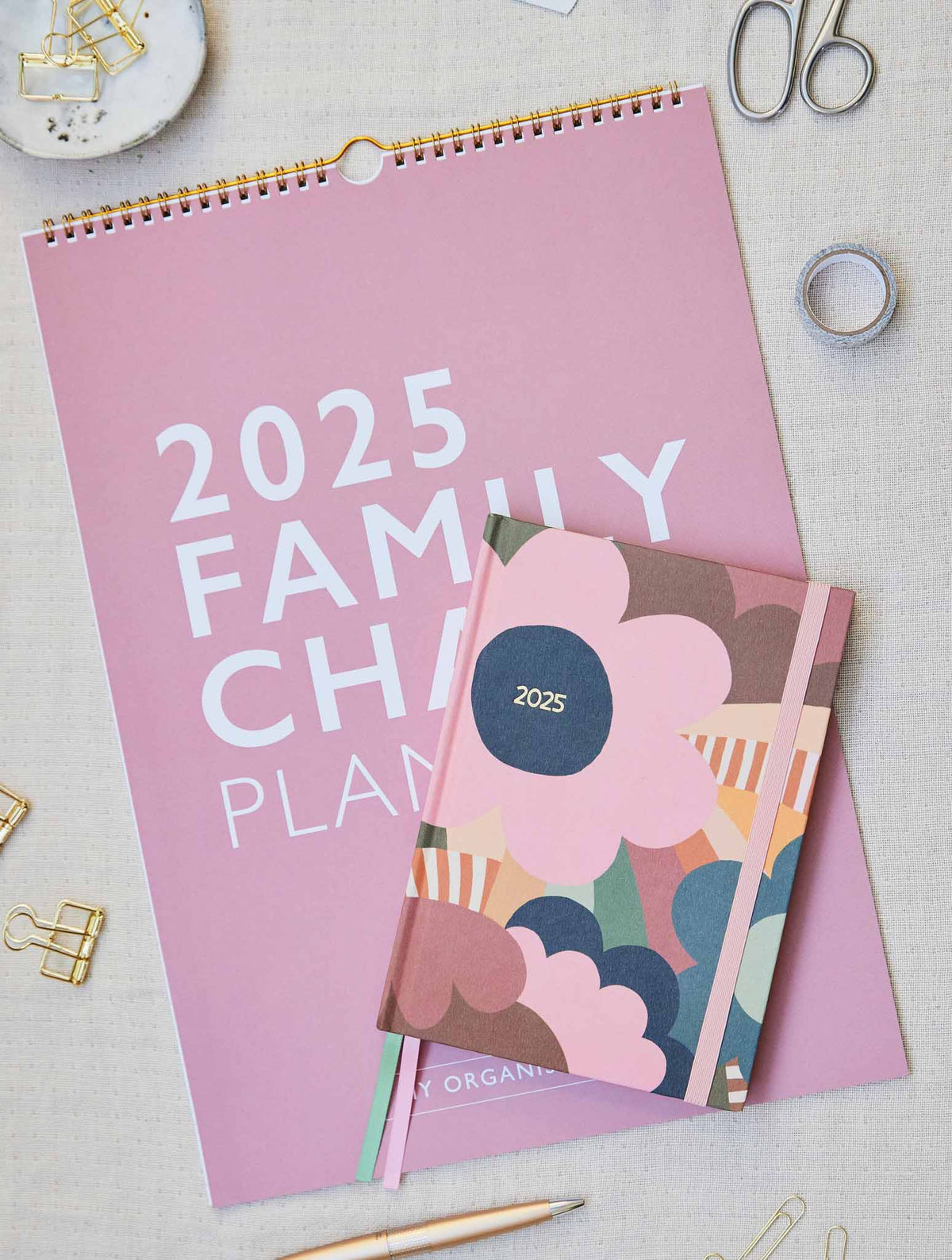 2025 Family Chaos + Weekly Planner Peony Bundle + FREE GIFT!