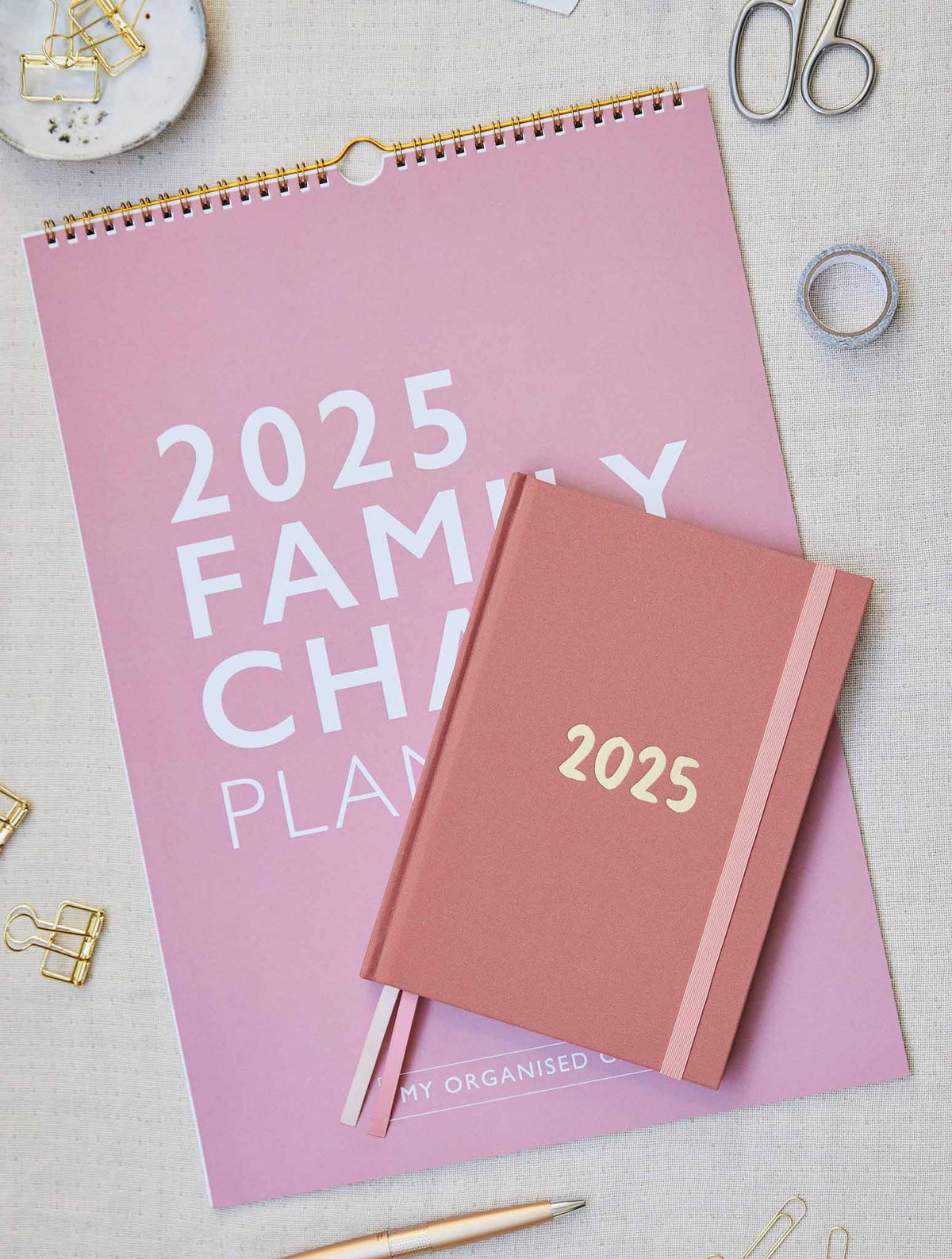 2025 Family Chaos + Weekly Planner Blush Bundle + FREE GIFT!